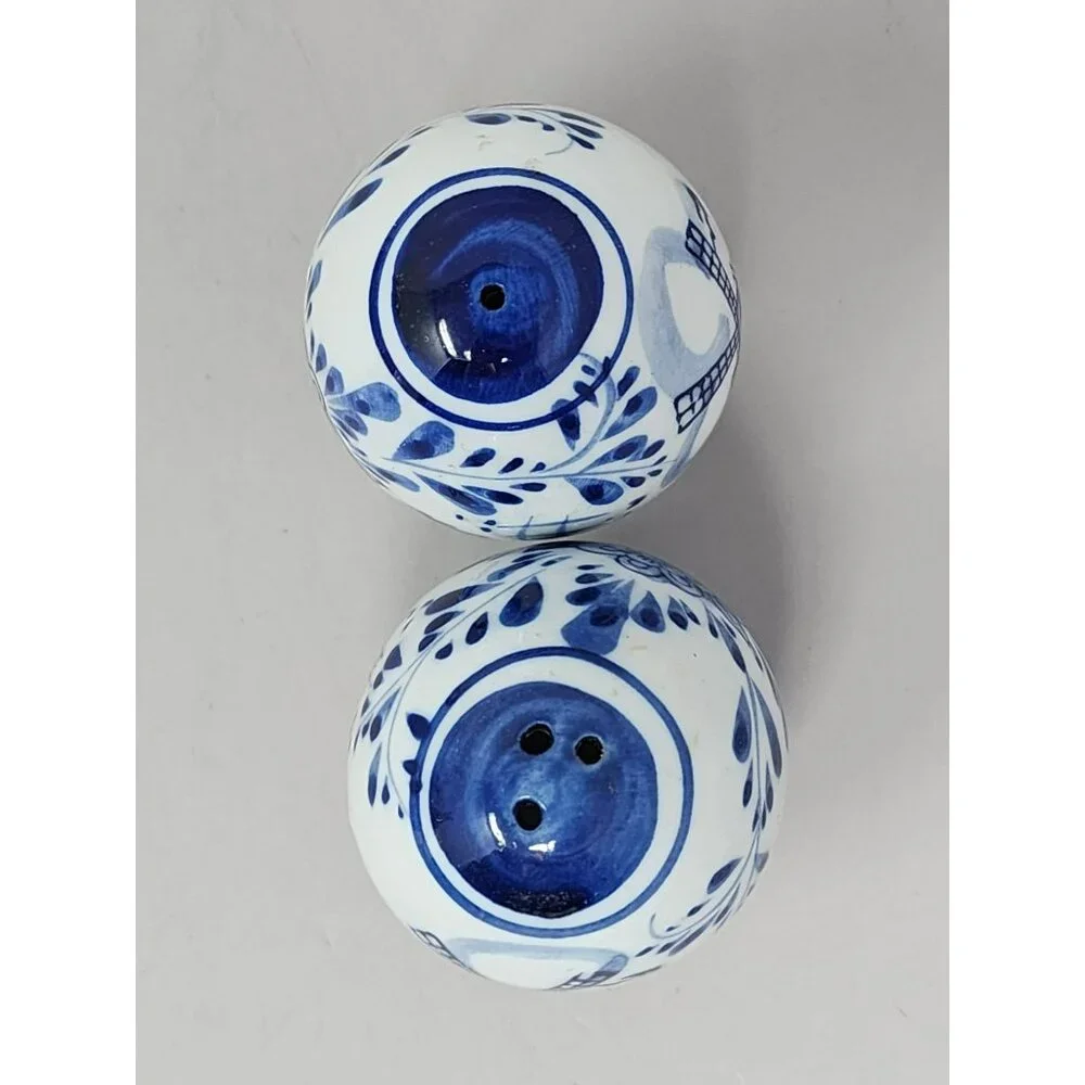 Delft Blue Ceramic Salt & Pepper‎ Shakers With Windmill & Floral Design